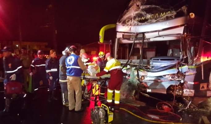 CHEFE DO NÚCLEO REGIONAL DE EDUCAÇÃO É UMA DAS VÍTIMAS DO ACIDENTE COM ÔNIBUS EM PONTA GROSSA CHEFE DO NÚCLEO REGIONAL DE EDUCAÇÃO É UMA DAS VÍTIMAS DO ACIDENTE COM ÔNIBUS EM PONTA GROSSA
